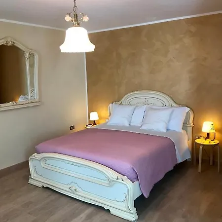 Red Village Bed and breakfast