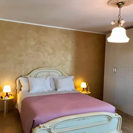 Red Village Bed and breakfast