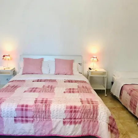 Red Village Bed and breakfast *