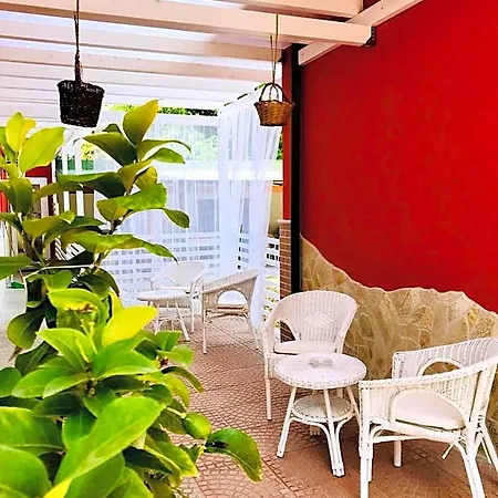 Bed & Breakfast Red Village 4*