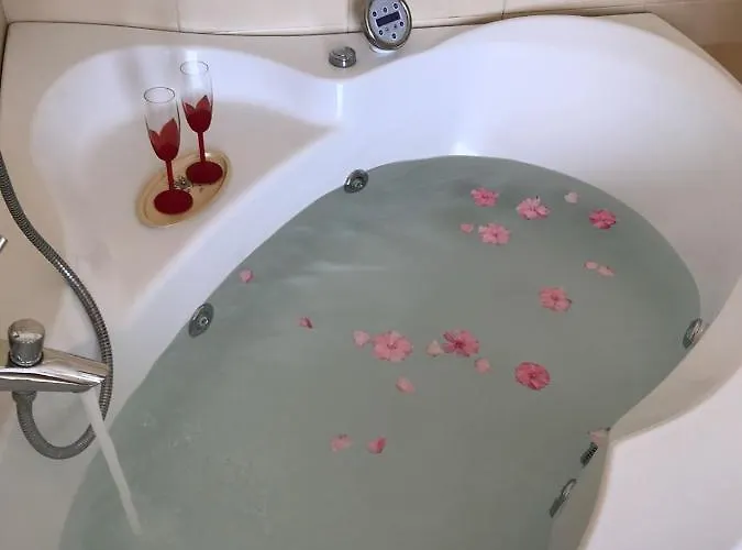 Bed and Breakfast Red Village 4*